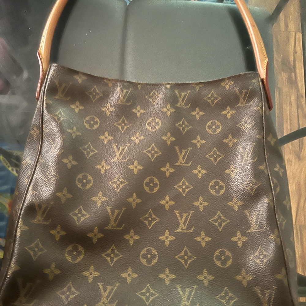 Authentic Louis Vuitton Monogram Looping GM handbag